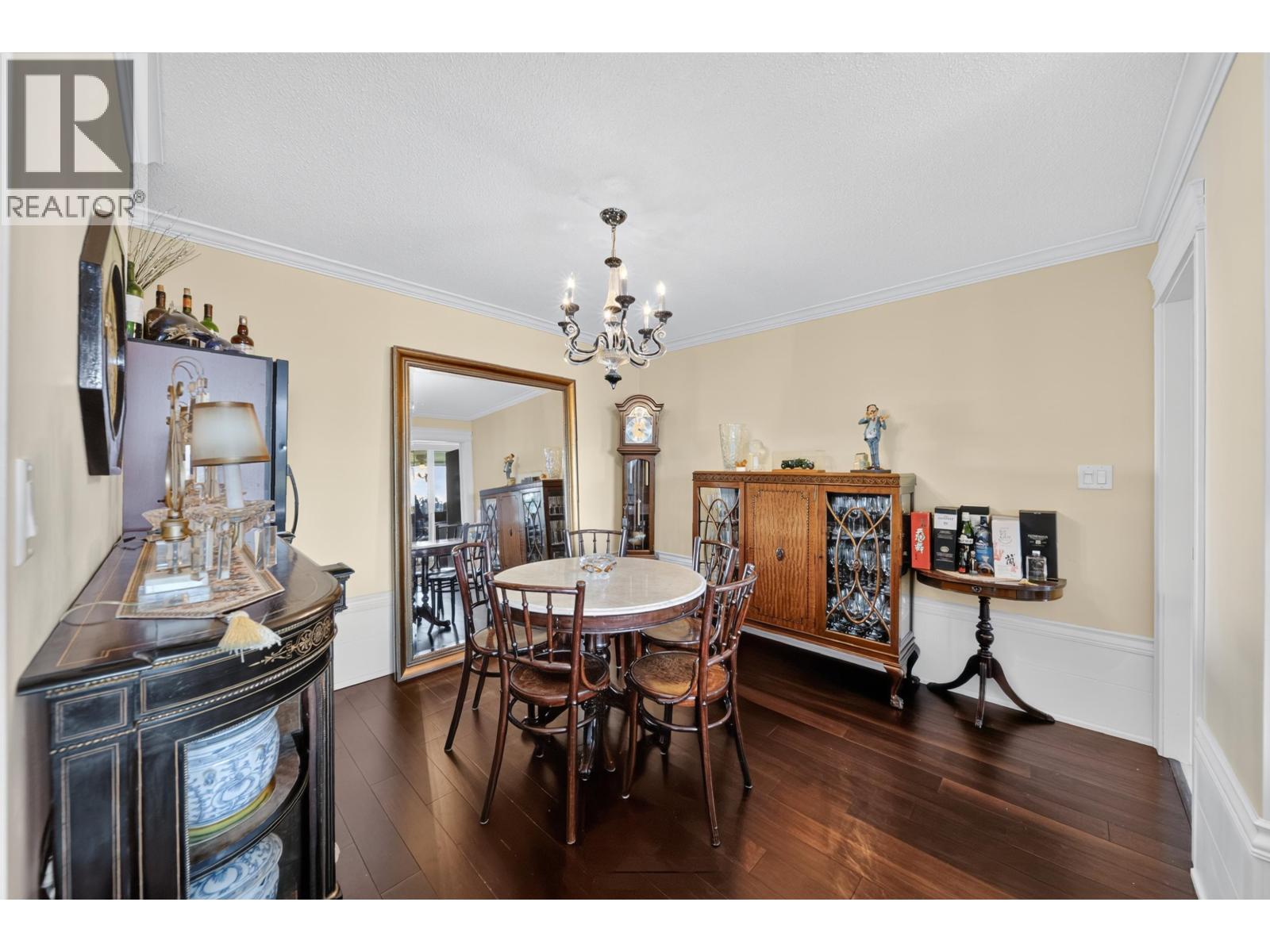 2 Bed, 2 Bath Apartment for Sale in Vancouver – 802 5425 YEW STREET, Vancouver – MLS# R3142004 - Image 5