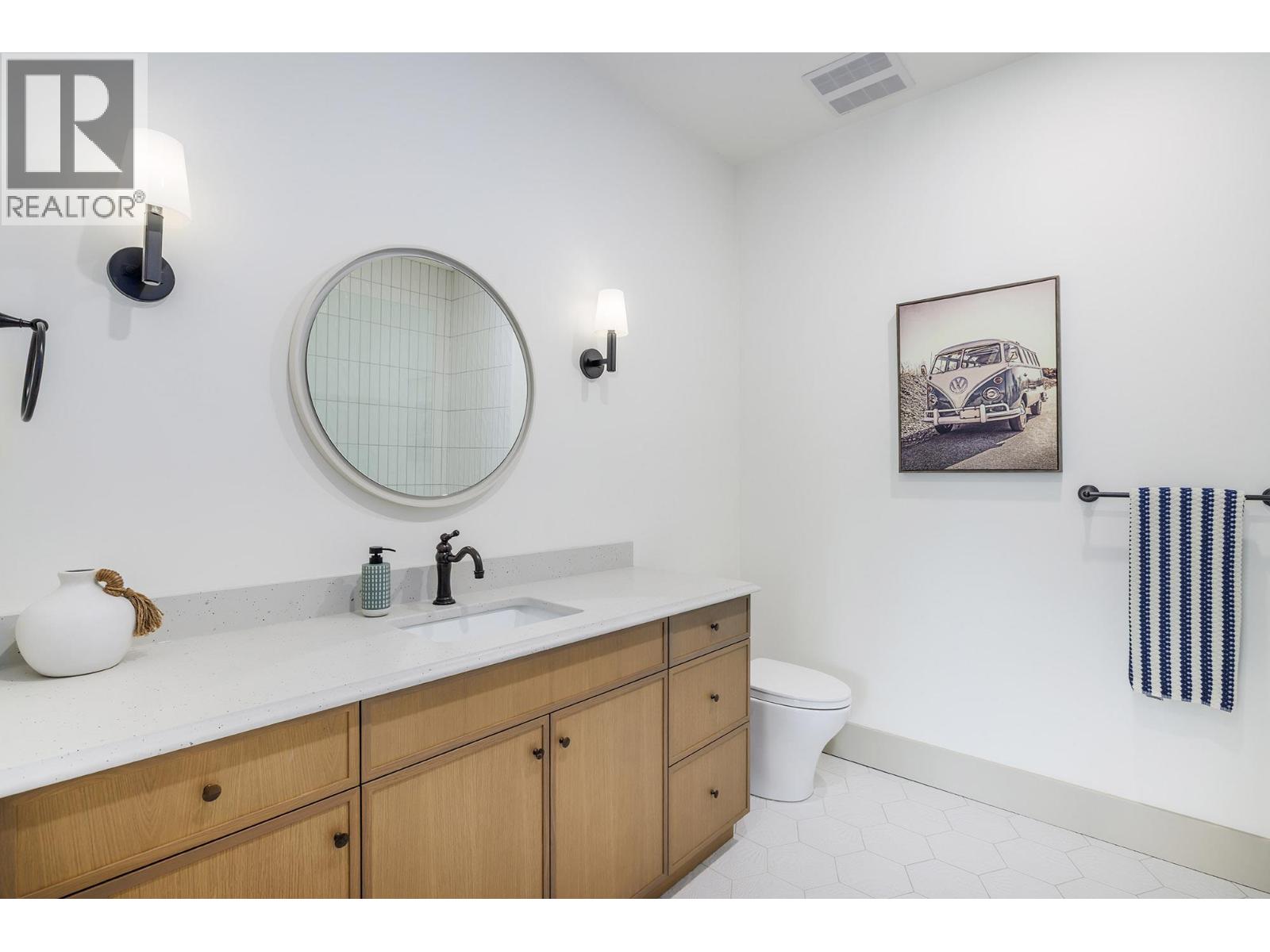 3448 Arrowroot Drive, Kelowna