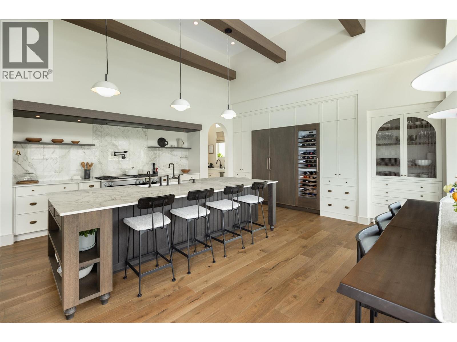 3448 Arrowroot Drive, Kelowna