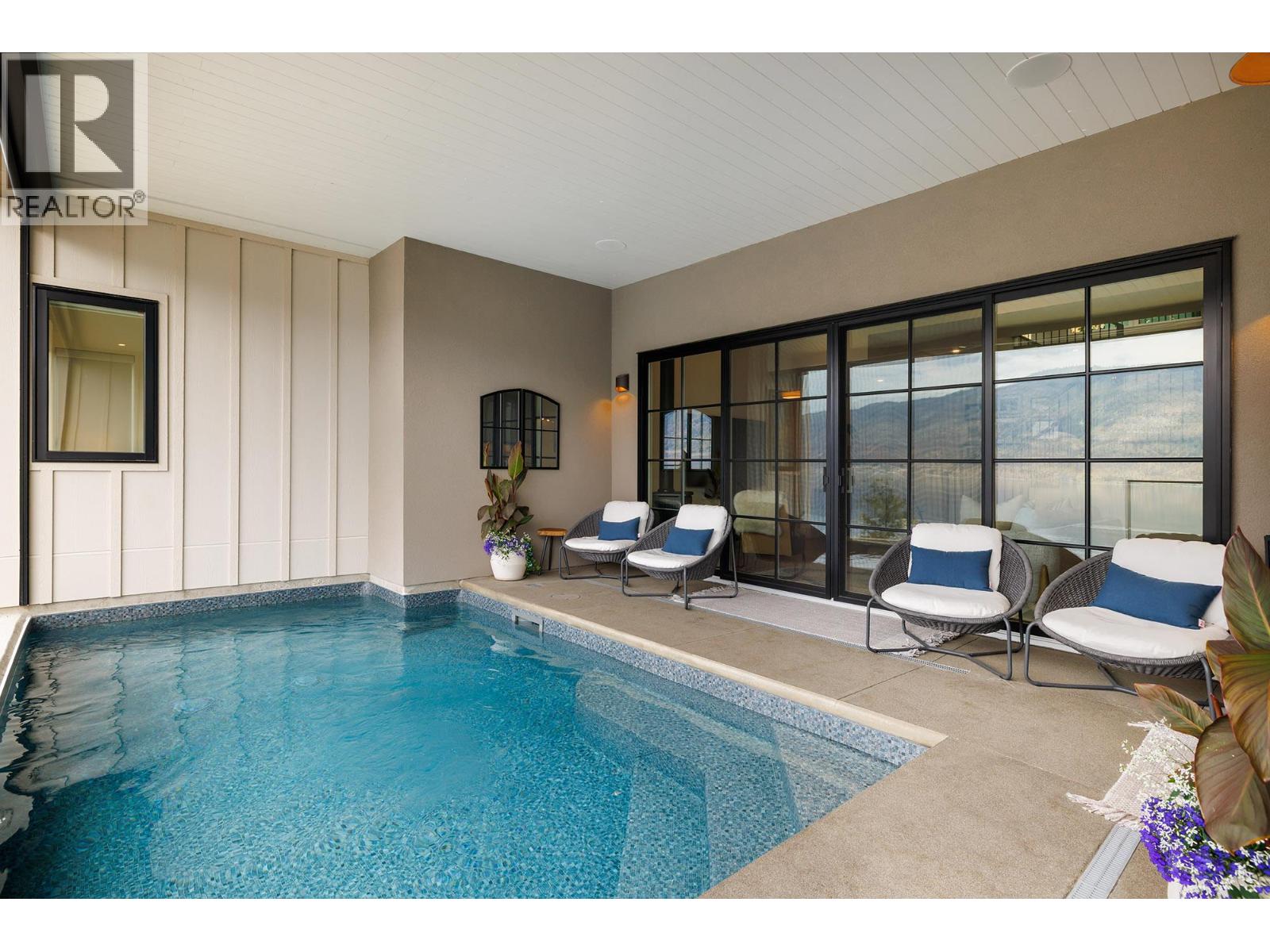 3448 Arrowroot Drive, Kelowna