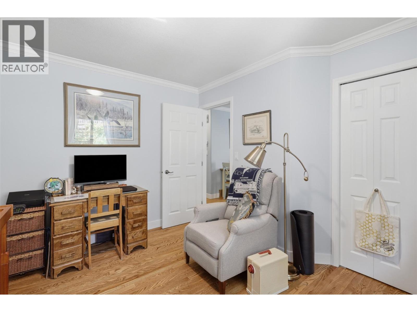 #25 1651 VALLEYVIEW Drive - 36
