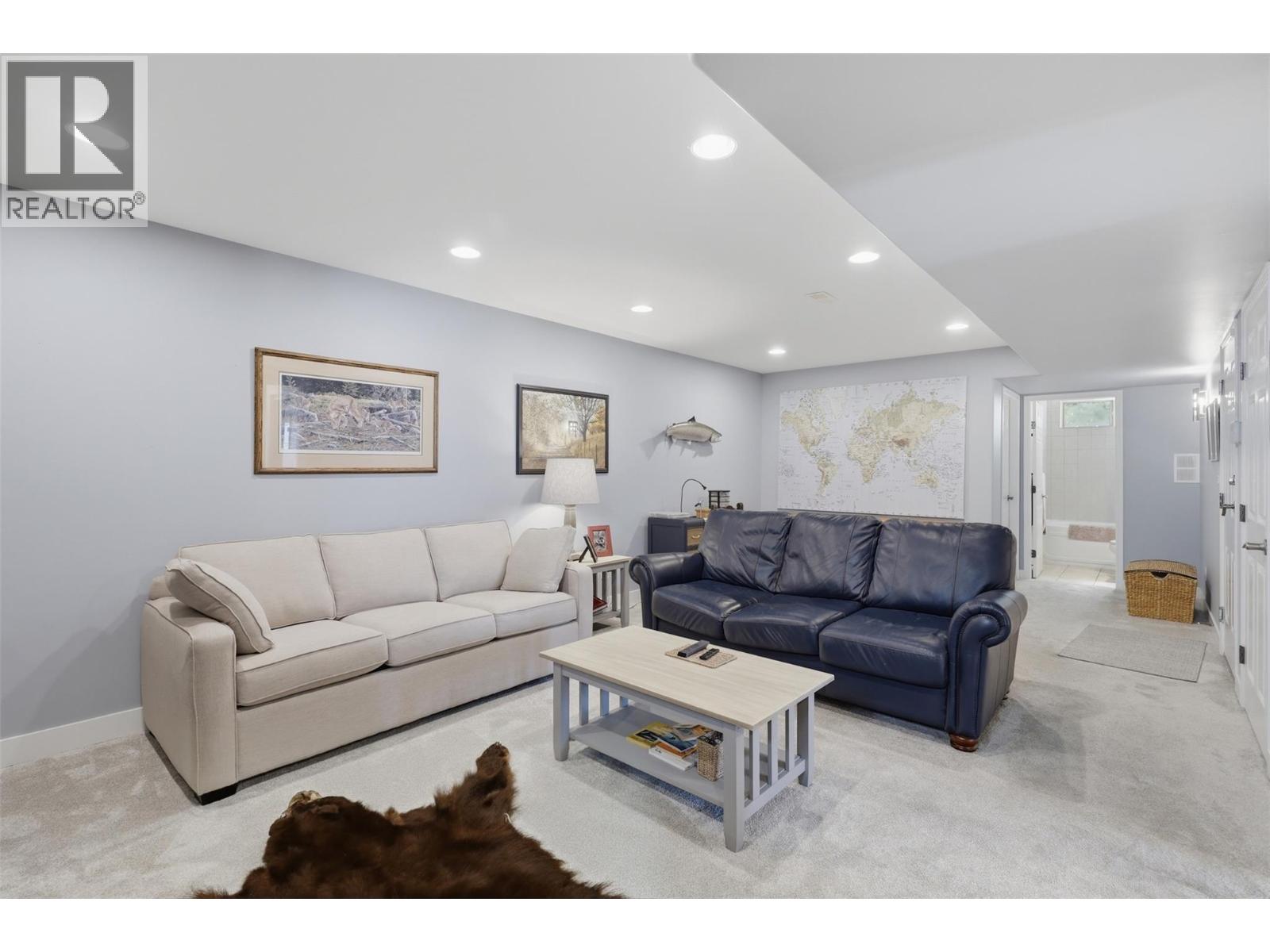 #25 1651 VALLEYVIEW Drive - 37