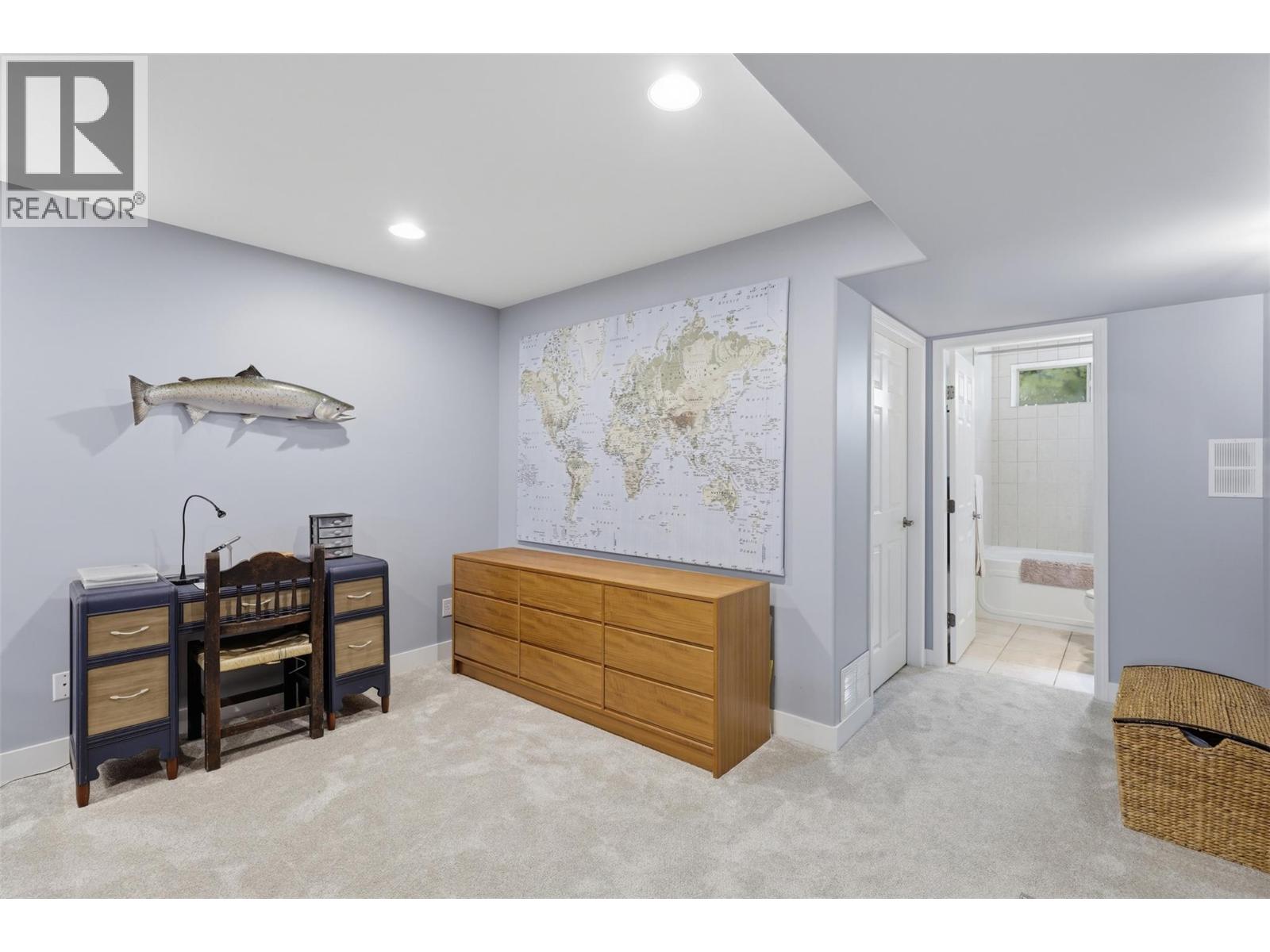 #25 1651 VALLEYVIEW Drive - 38