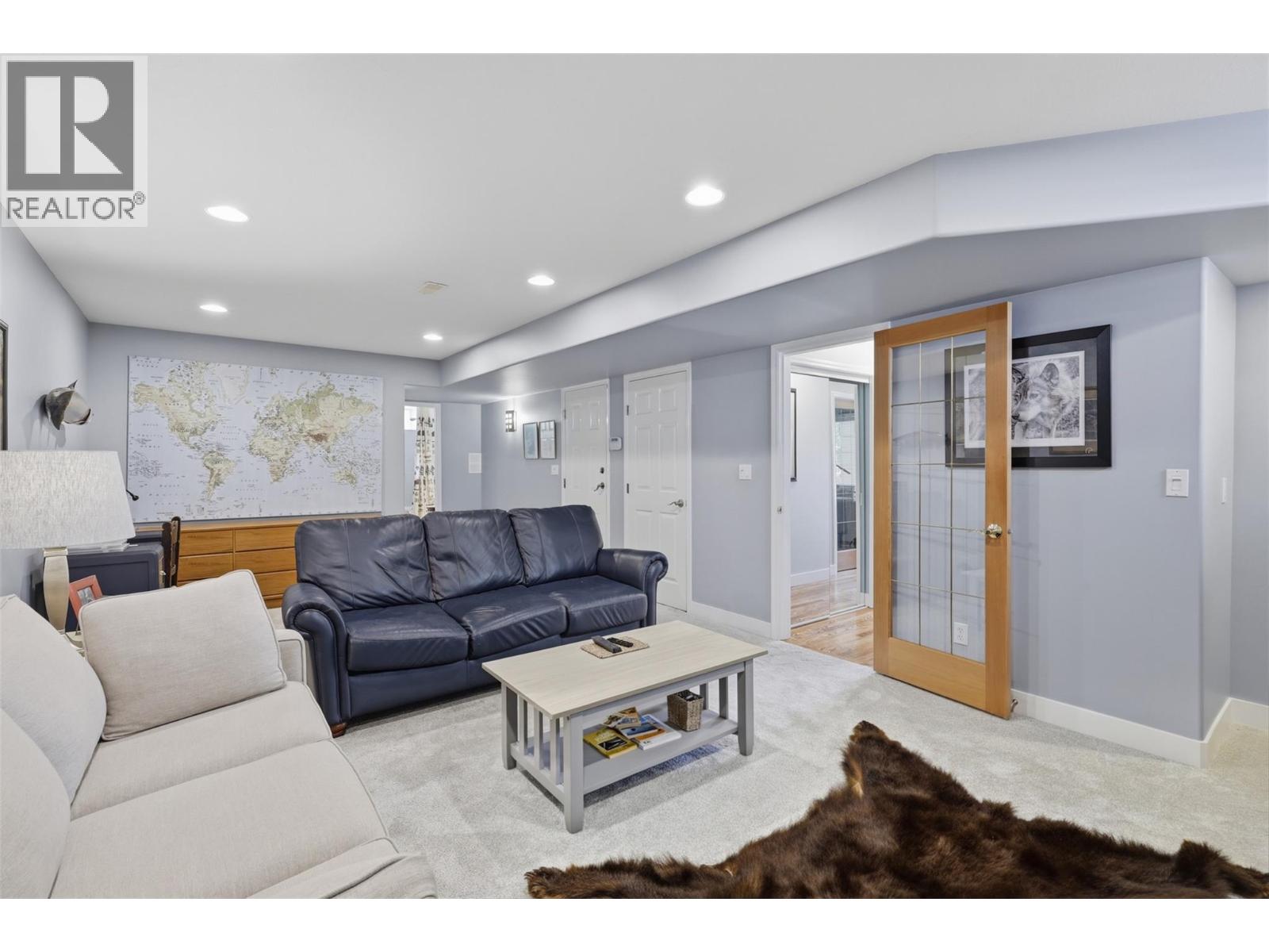 #25 1651 VALLEYVIEW Drive - 39