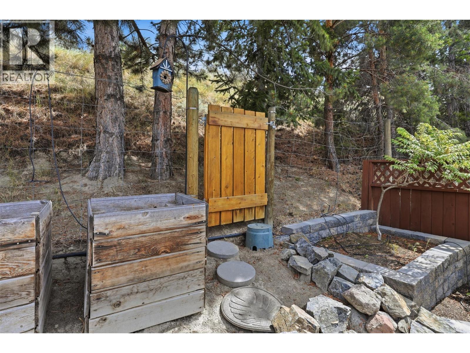 #25 1651 VALLEYVIEW Drive - 54