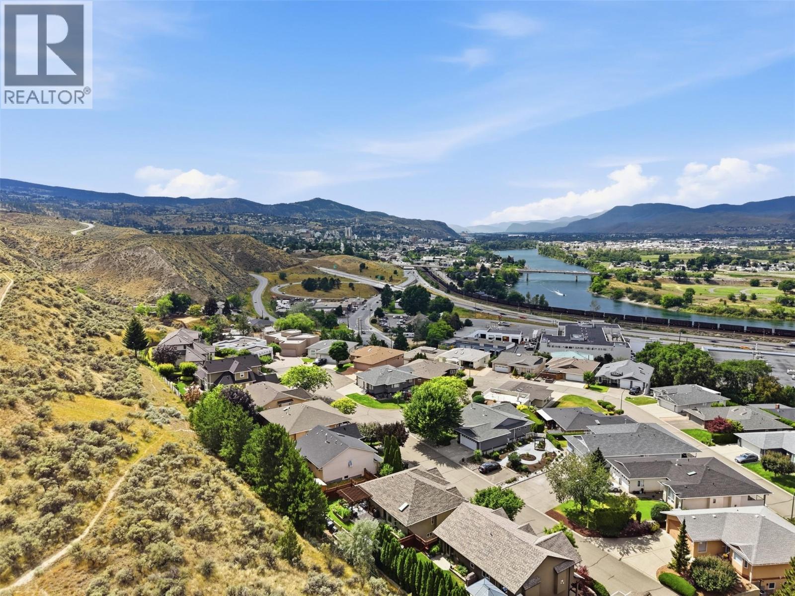 #25 1651 VALLEYVIEW Drive - 65