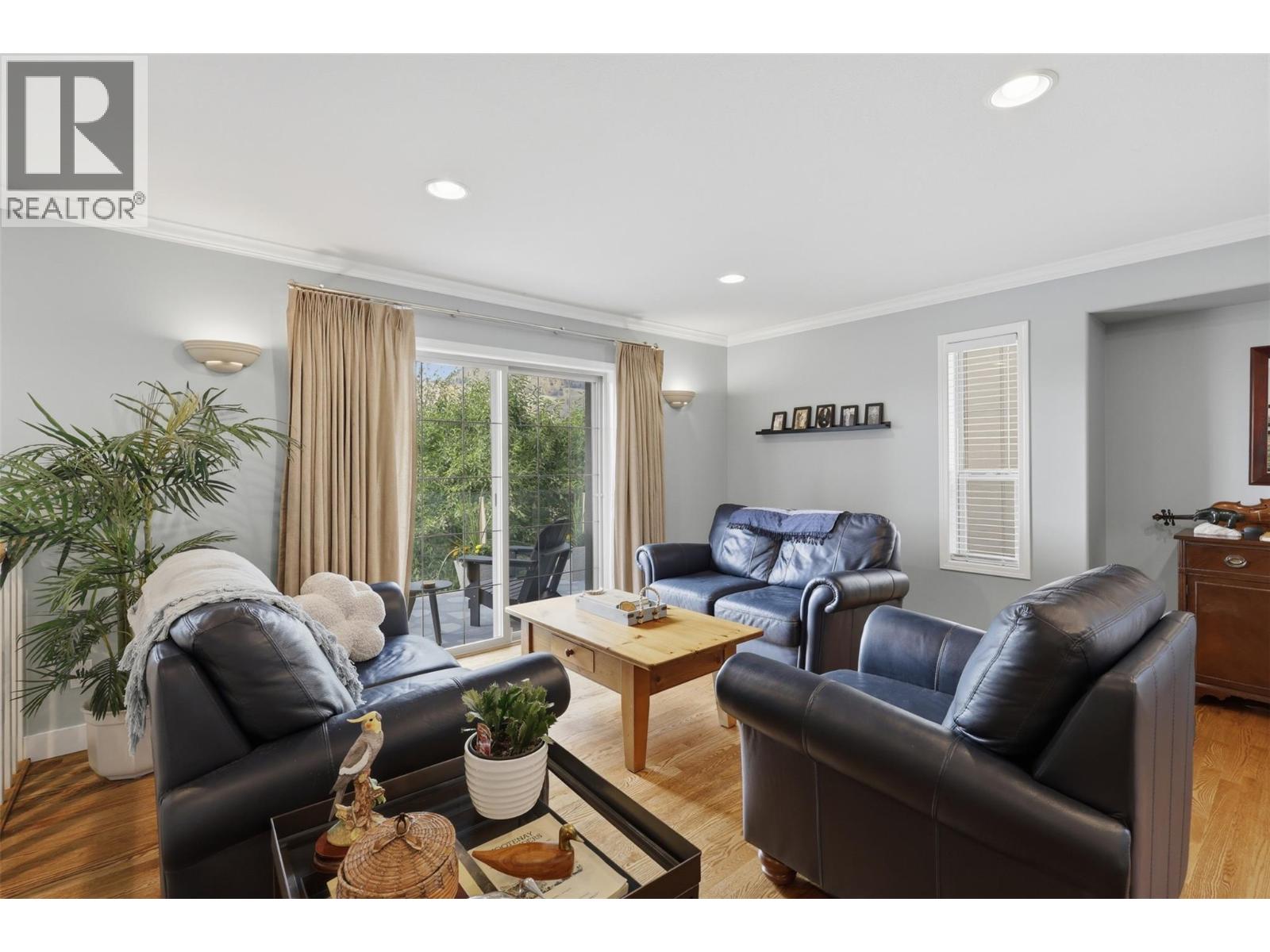 #25 1651 VALLEYVIEW Drive - 8