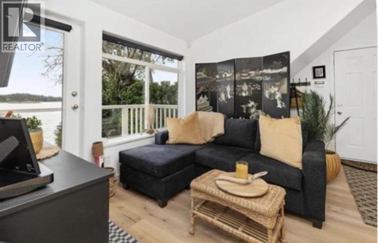 6655 SUNSHINE COAST HIGHWAY, Sechelt