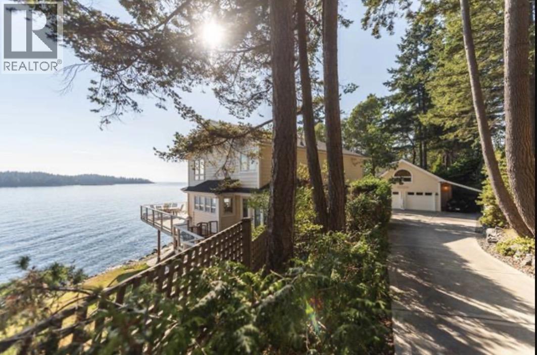 6655 SUNSHINE COAST HIGHWAY, Sechelt