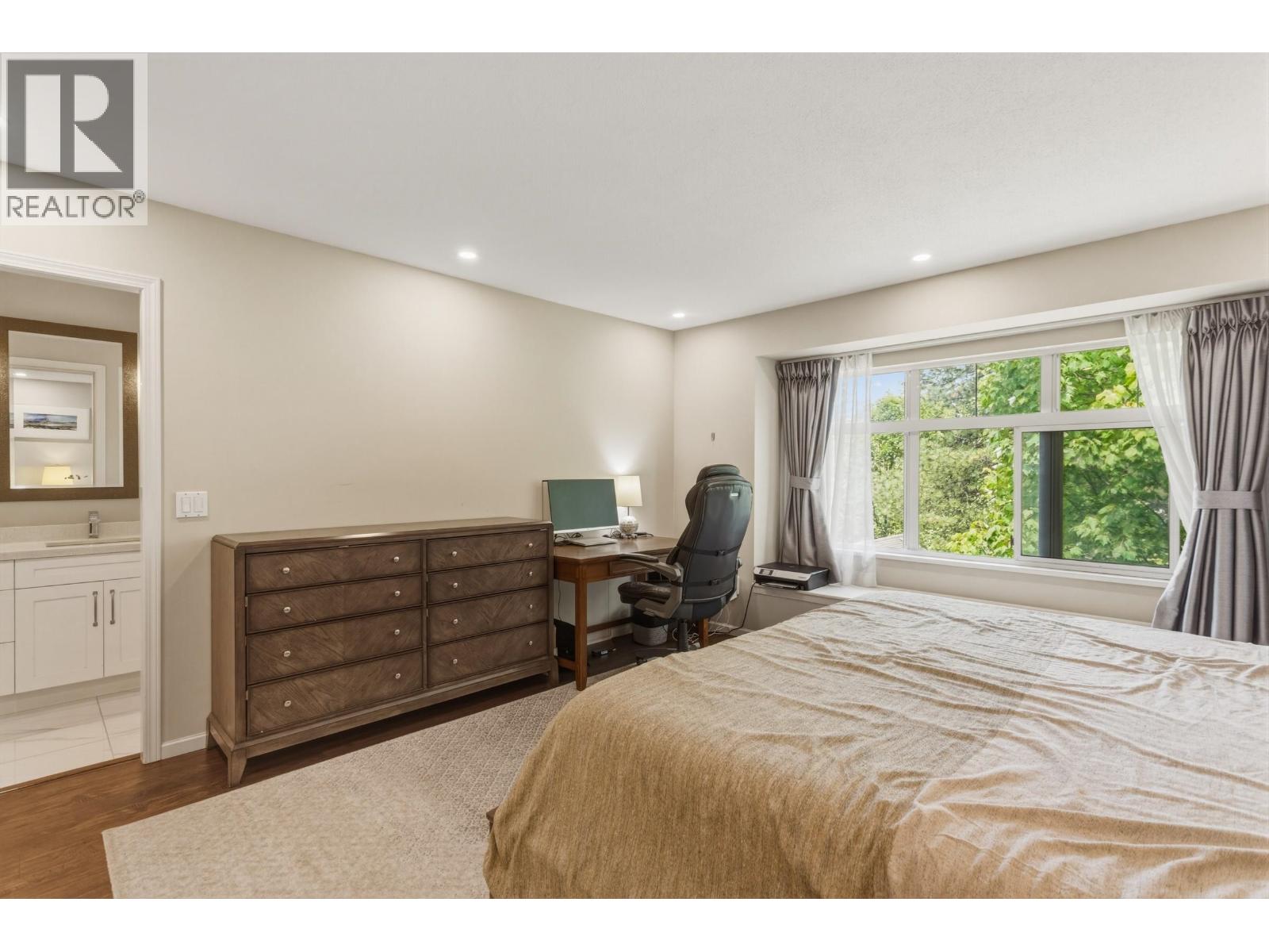 19 5240 OAKMOUNT CRESCENT, Burnaby