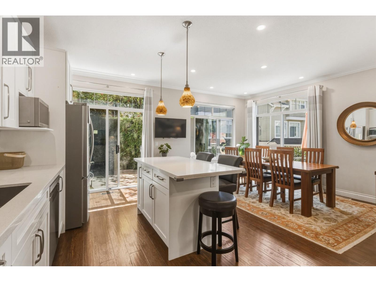 19 5240 OAKMOUNT CRESCENT, Burnaby