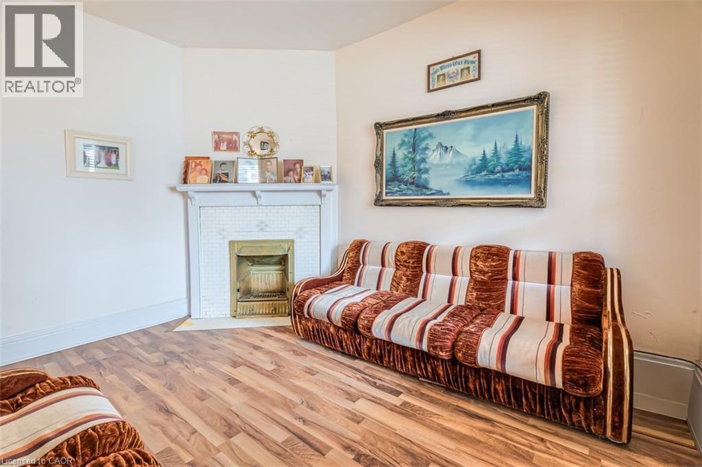 41 SPRINGHURST Avenue - 29