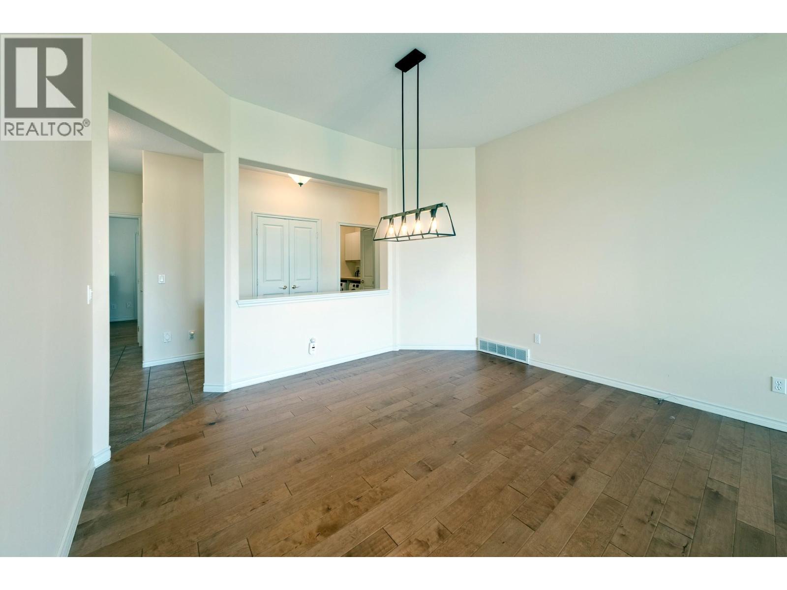 6 3888 Gallaghers Pinnacle Way, Kelowna