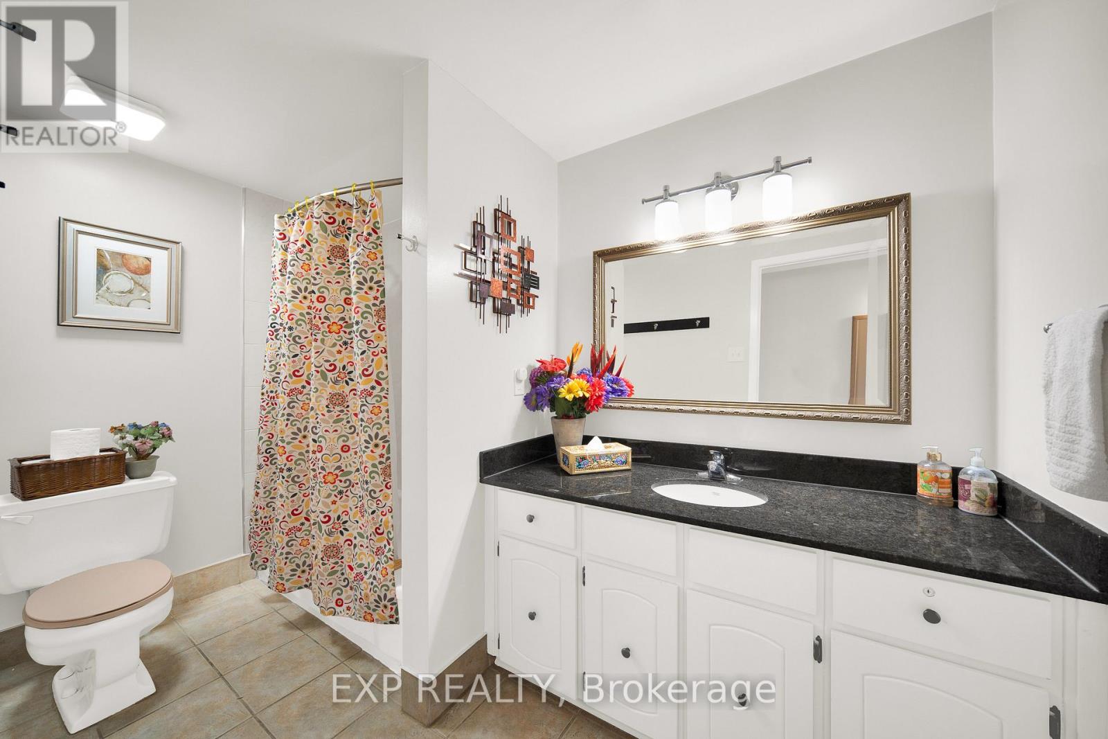 #6 2 BERTONA STREET - 23