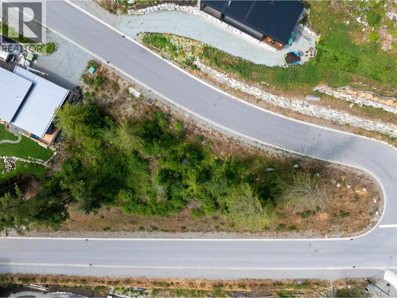 7661 CERULEAN DRIVE, Pemberton — photo 2