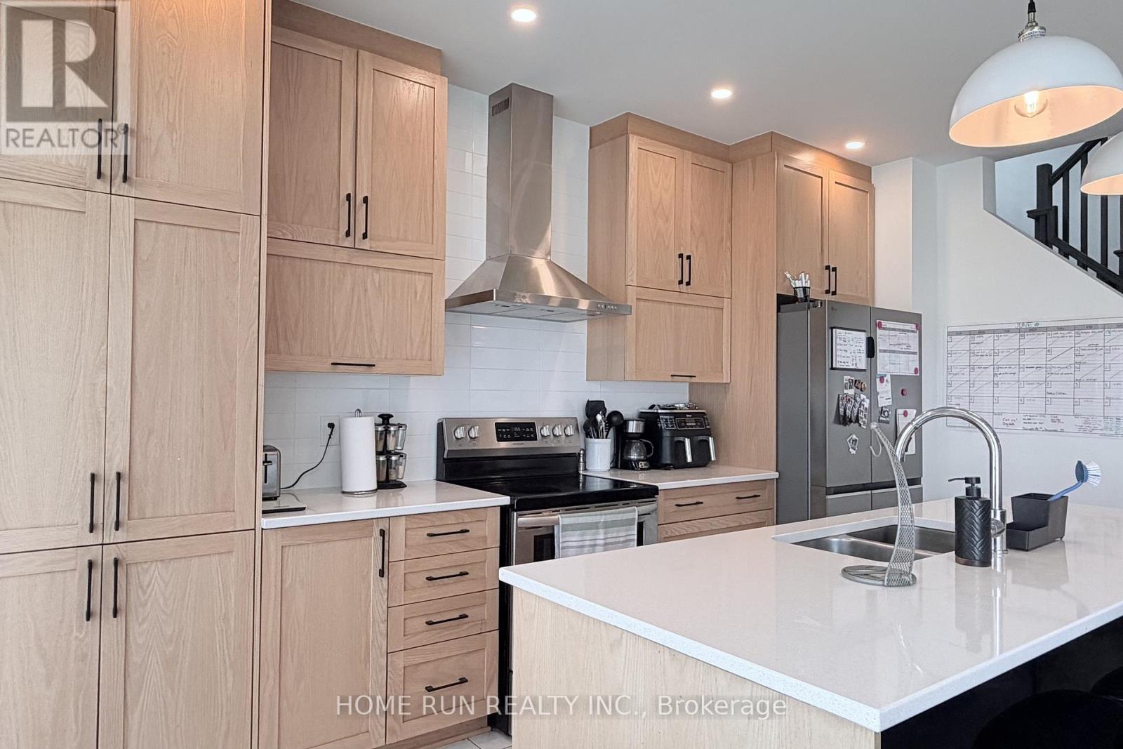 House for Rent in Ottawa – 535 HONEYLOCUST AVENUE, Ottawa – By Peter Sagos - Image 9