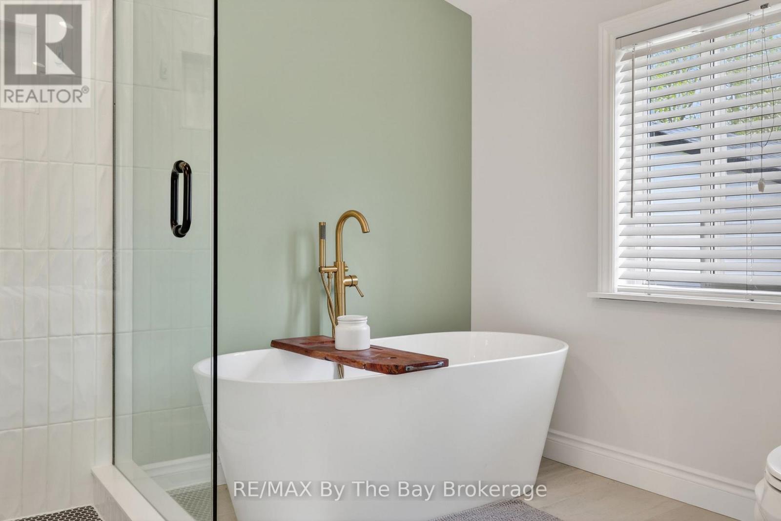 326 GOLF COURSE ROAD - 20