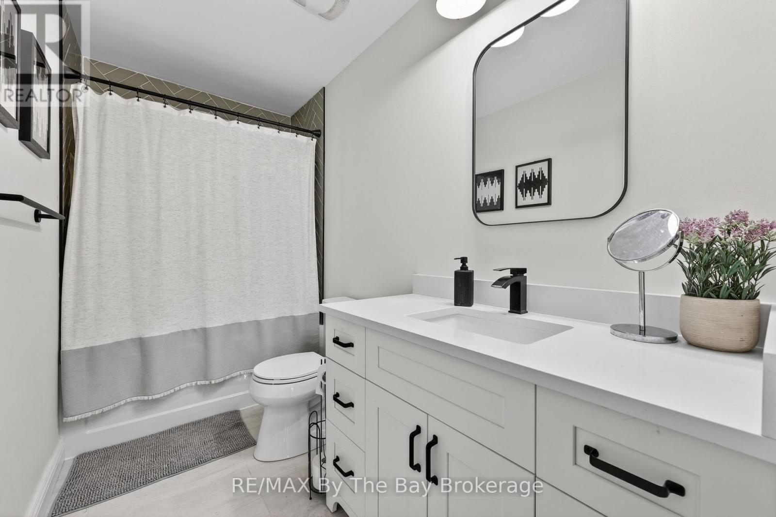 326 GOLF COURSE ROAD - 23