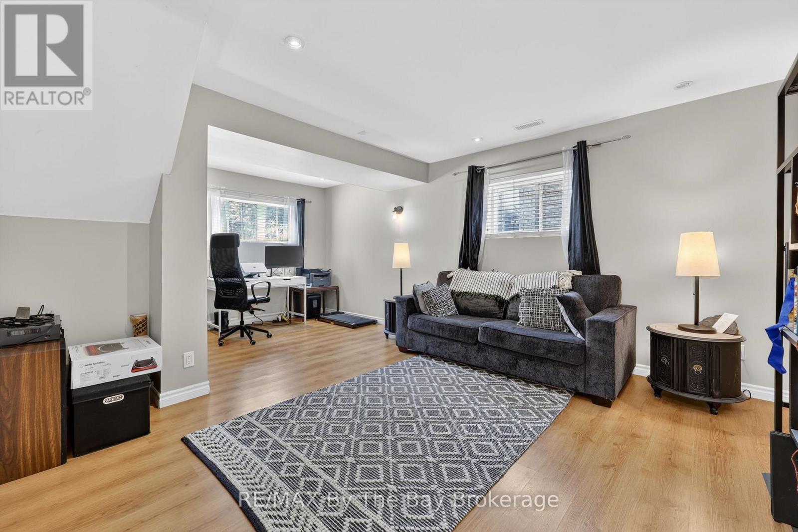 326 GOLF COURSE ROAD - 25