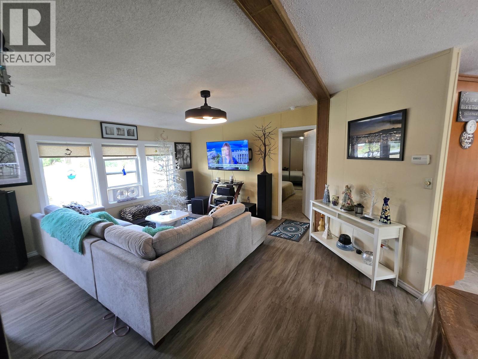 1243 MOUNTAIN ASH ROAD - 9
