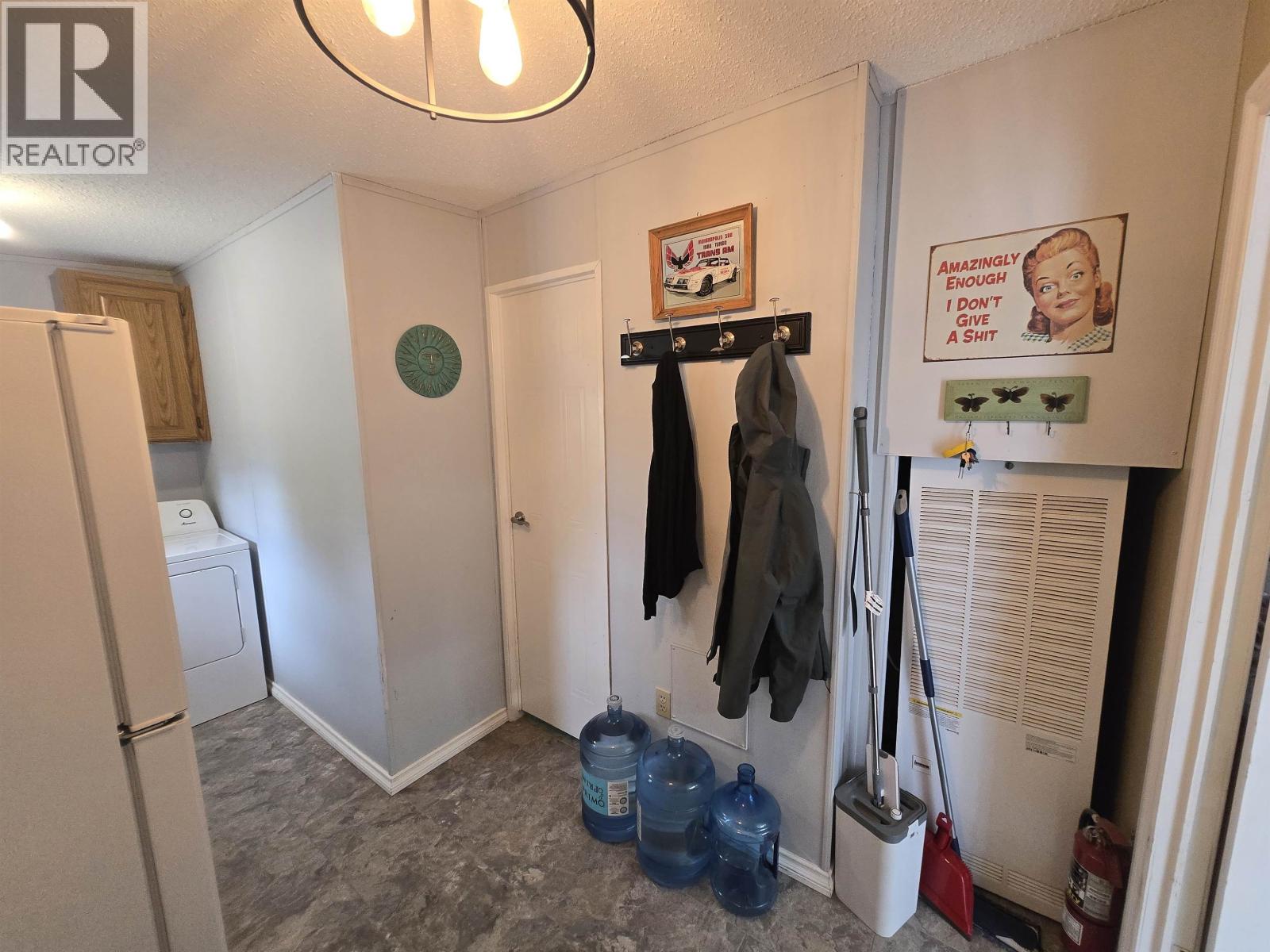 1243 MOUNTAIN ASH ROAD - 21