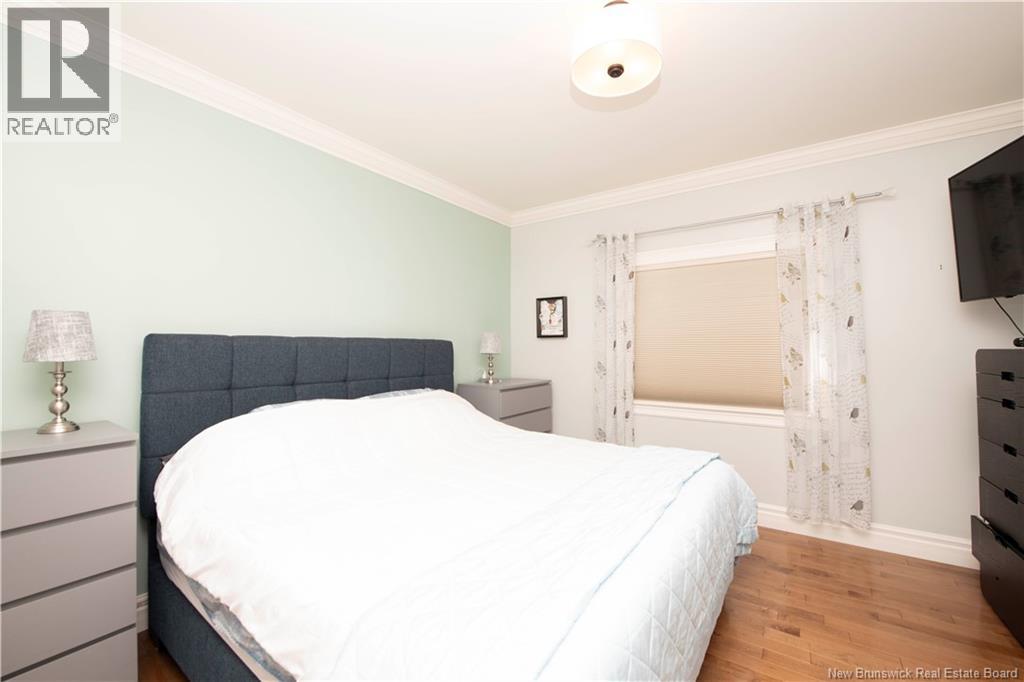 38 Hammond Street - 19