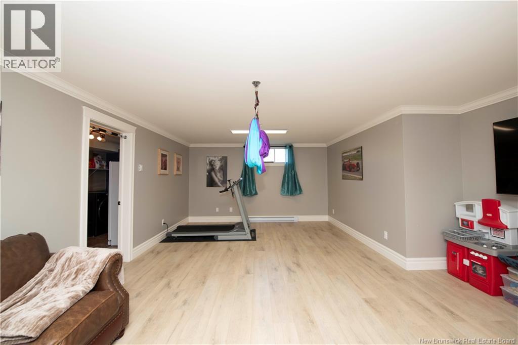 38 Hammond Street - 25