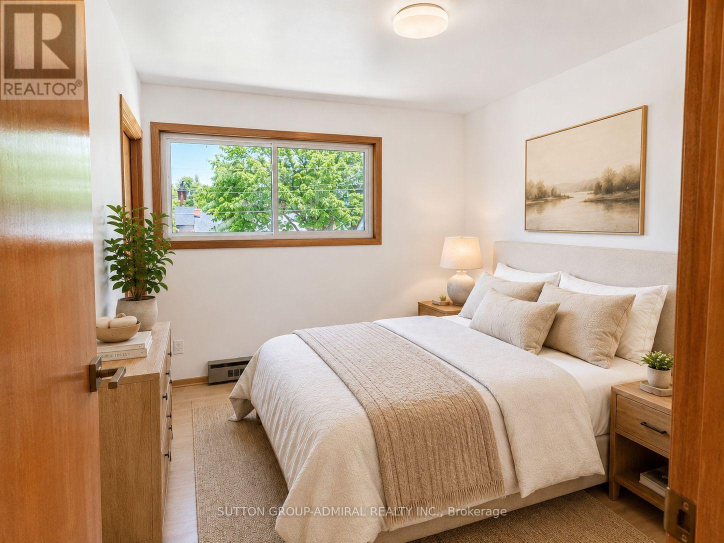 865 REGENT DRIVE - 11