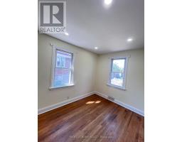 Main Flloor - 224 College Avenue, Oshawa, ON L1J1R7 Photo 12