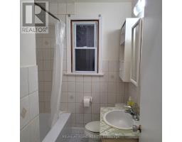 Main Flloor - 224 College Avenue, Oshawa, ON L1J1R7 Photo 9