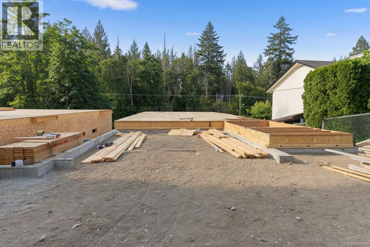218 Emery Way - 4