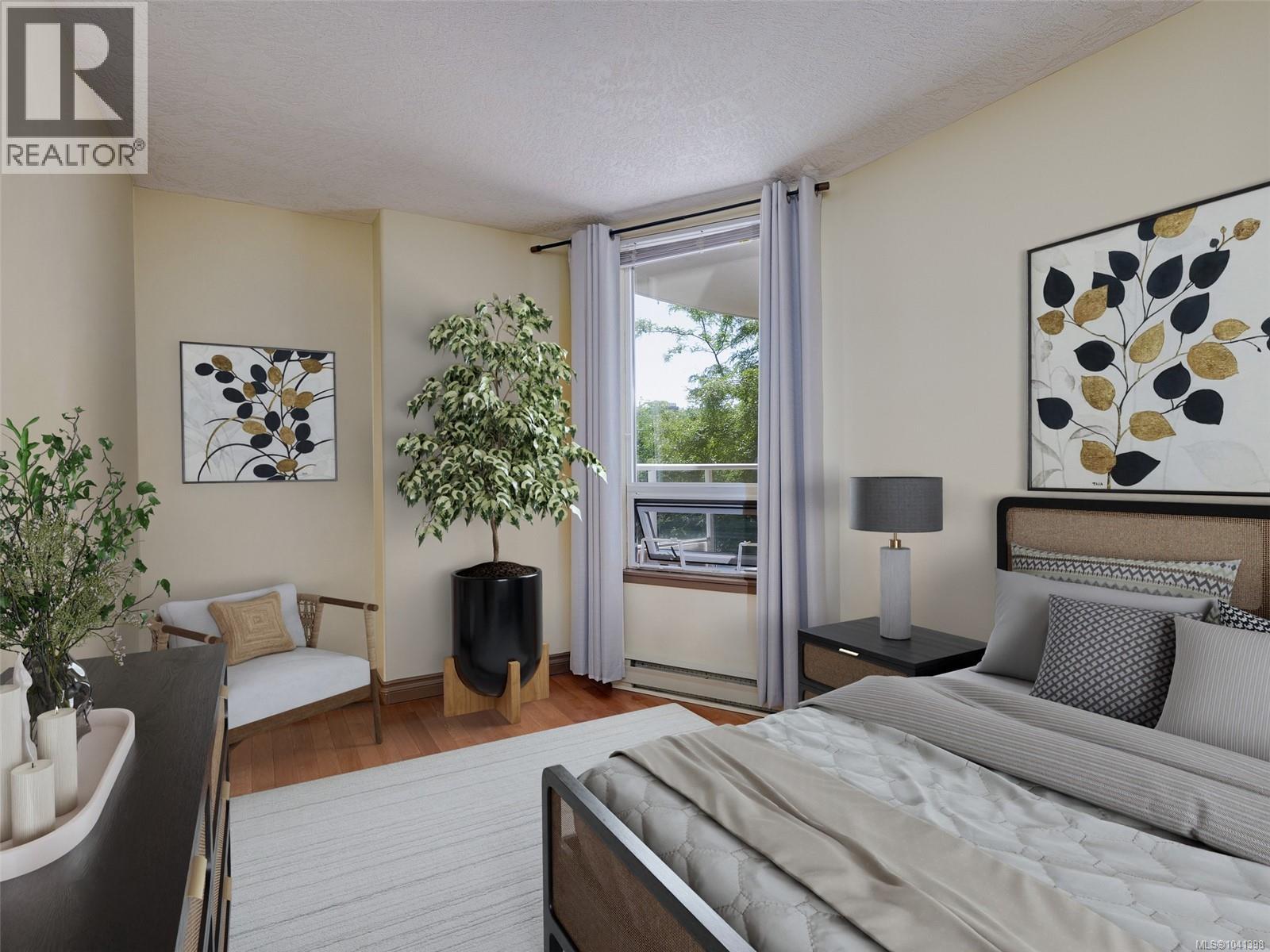 #205 930 Yates St - 14