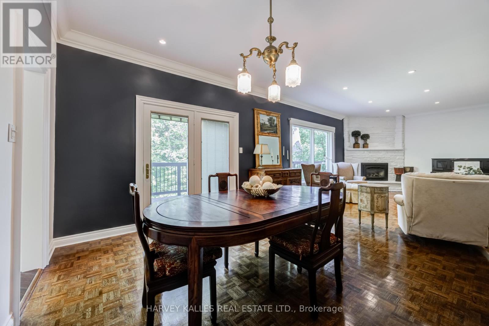 19 RIDGEGATE CRESCENT - 13