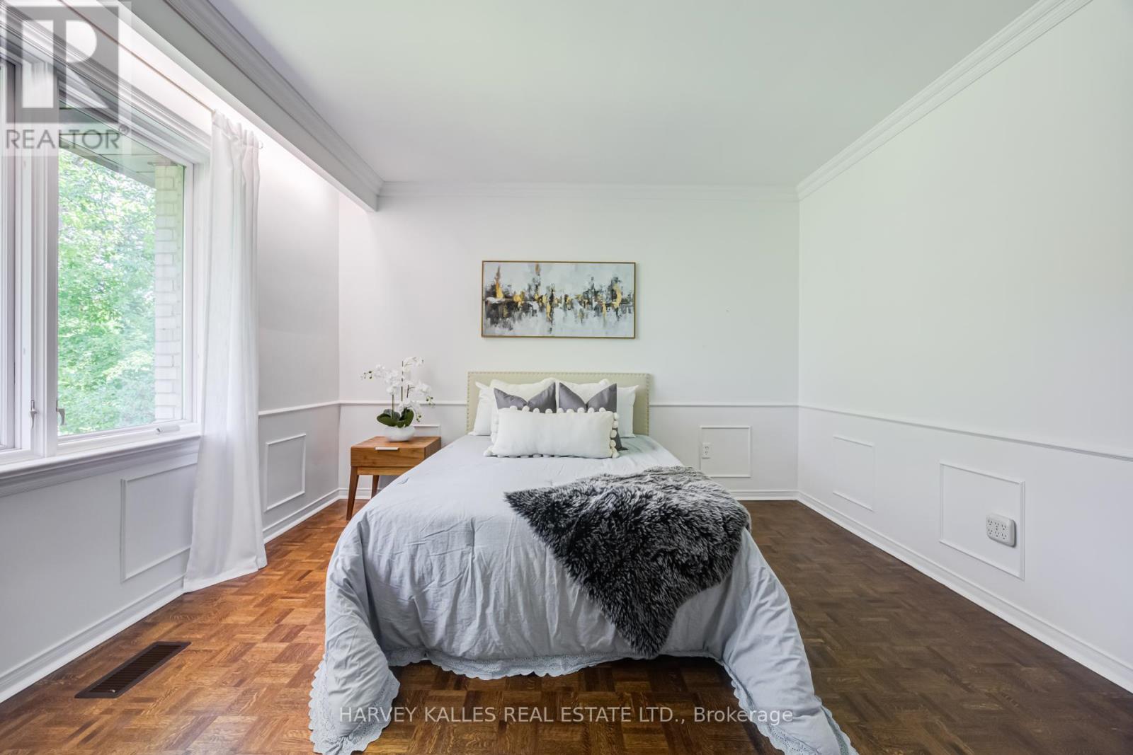 19 RIDGEGATE CRESCENT - 30
