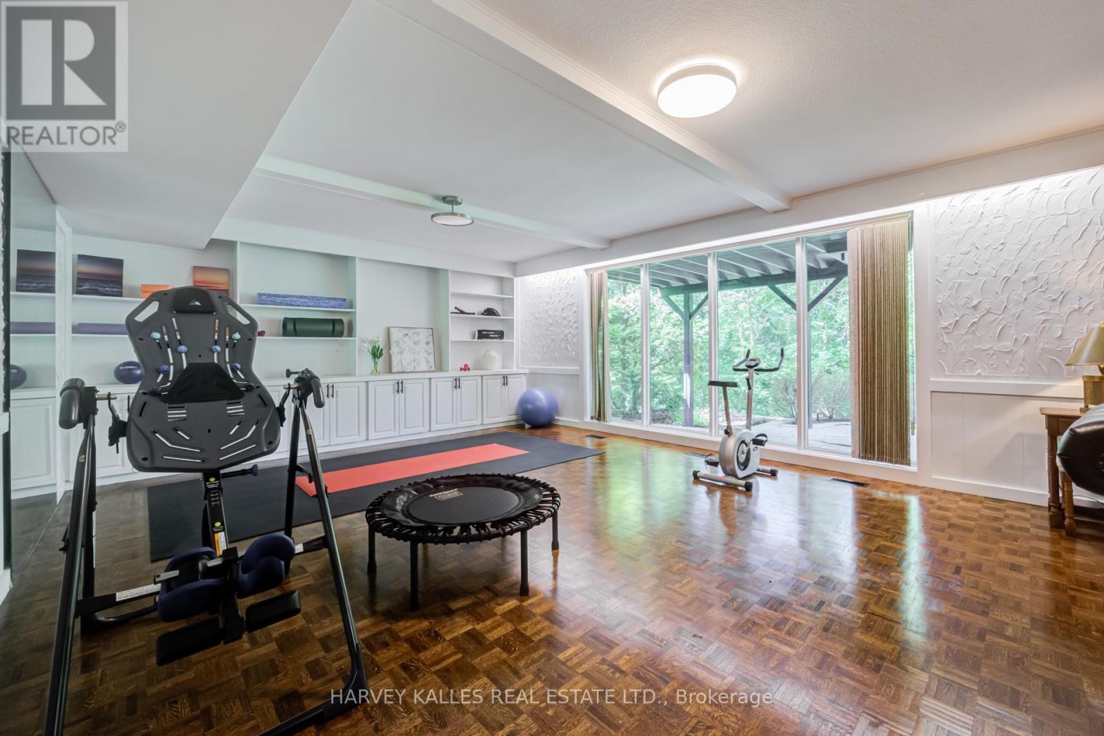 19 RIDGEGATE CRESCENT - 34