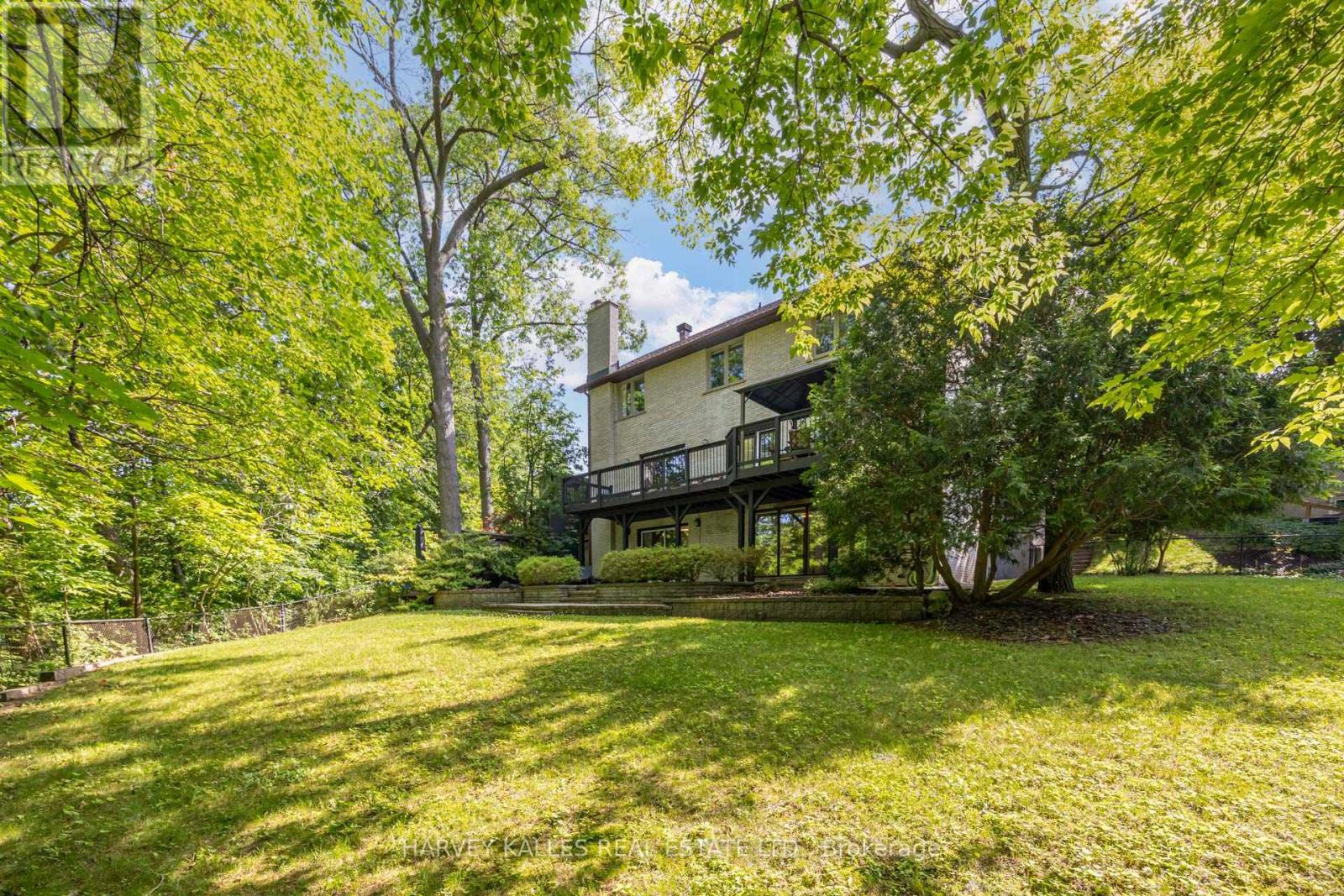 19 RIDGEGATE CRESCENT - 37