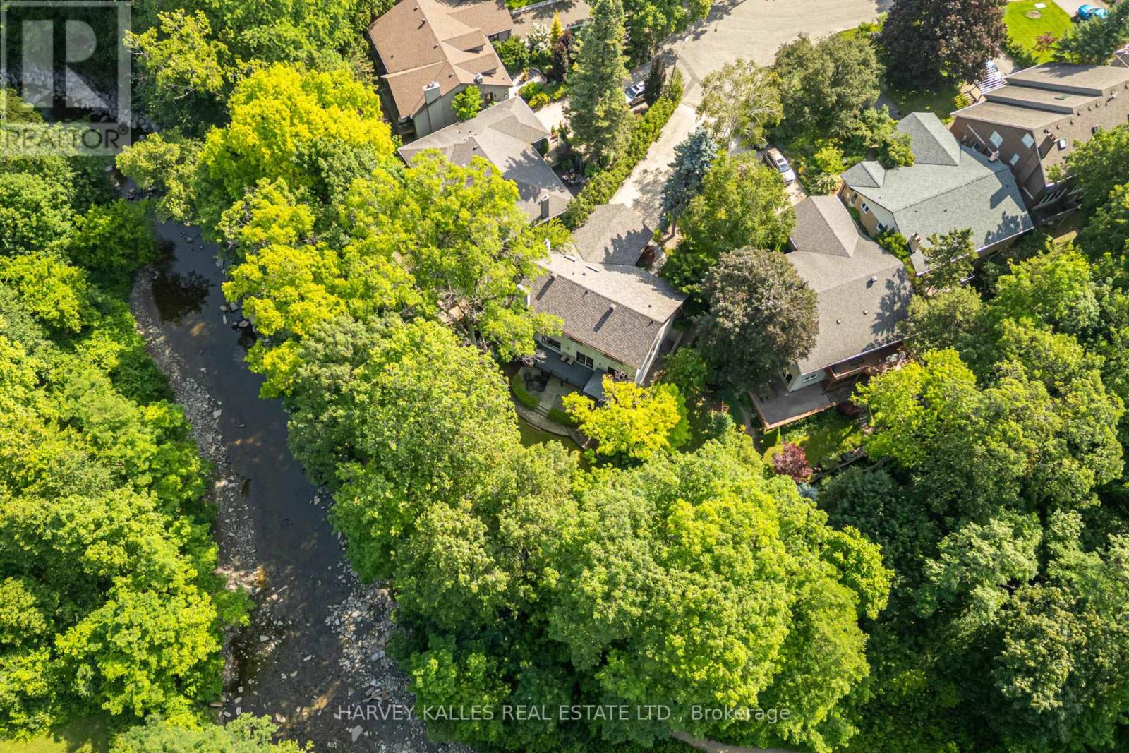 19 RIDGEGATE CRESCENT - 39