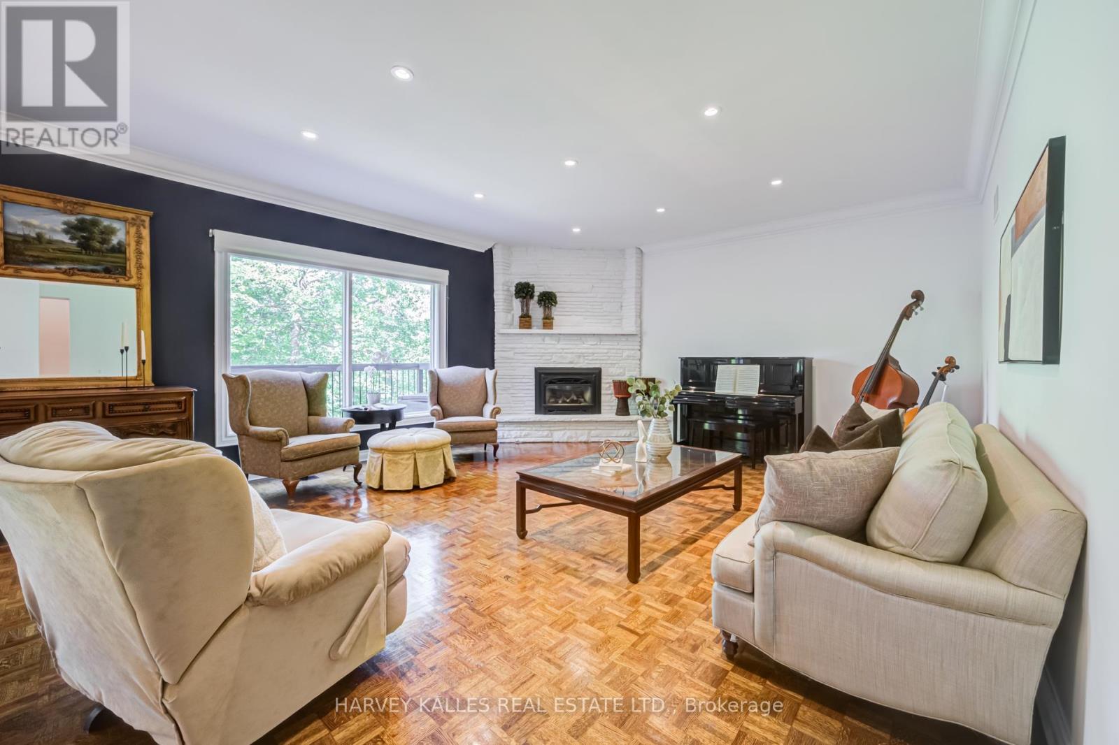 19 RIDGEGATE CRESCENT - 9