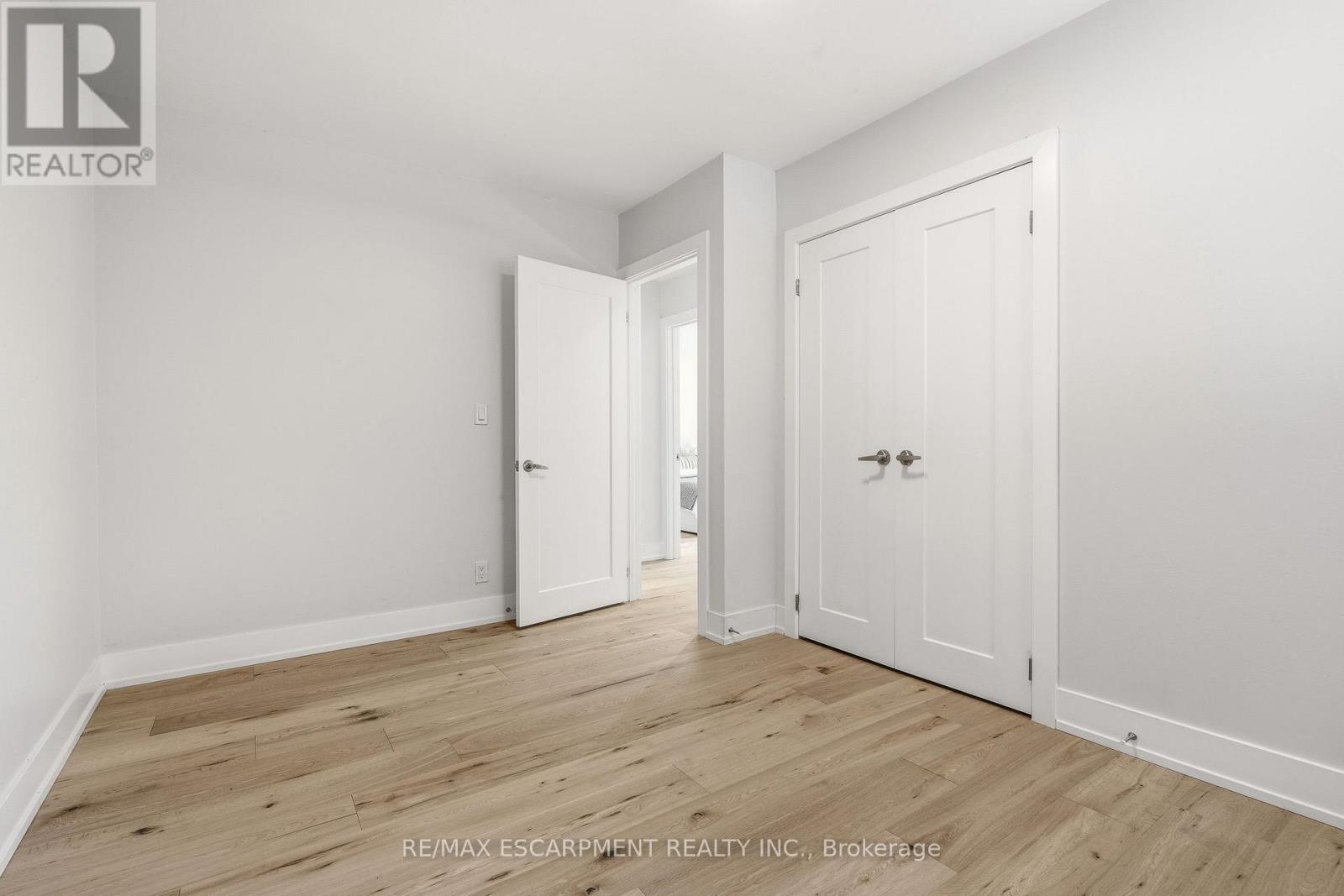 2234 KILBRIDE STREET - 19