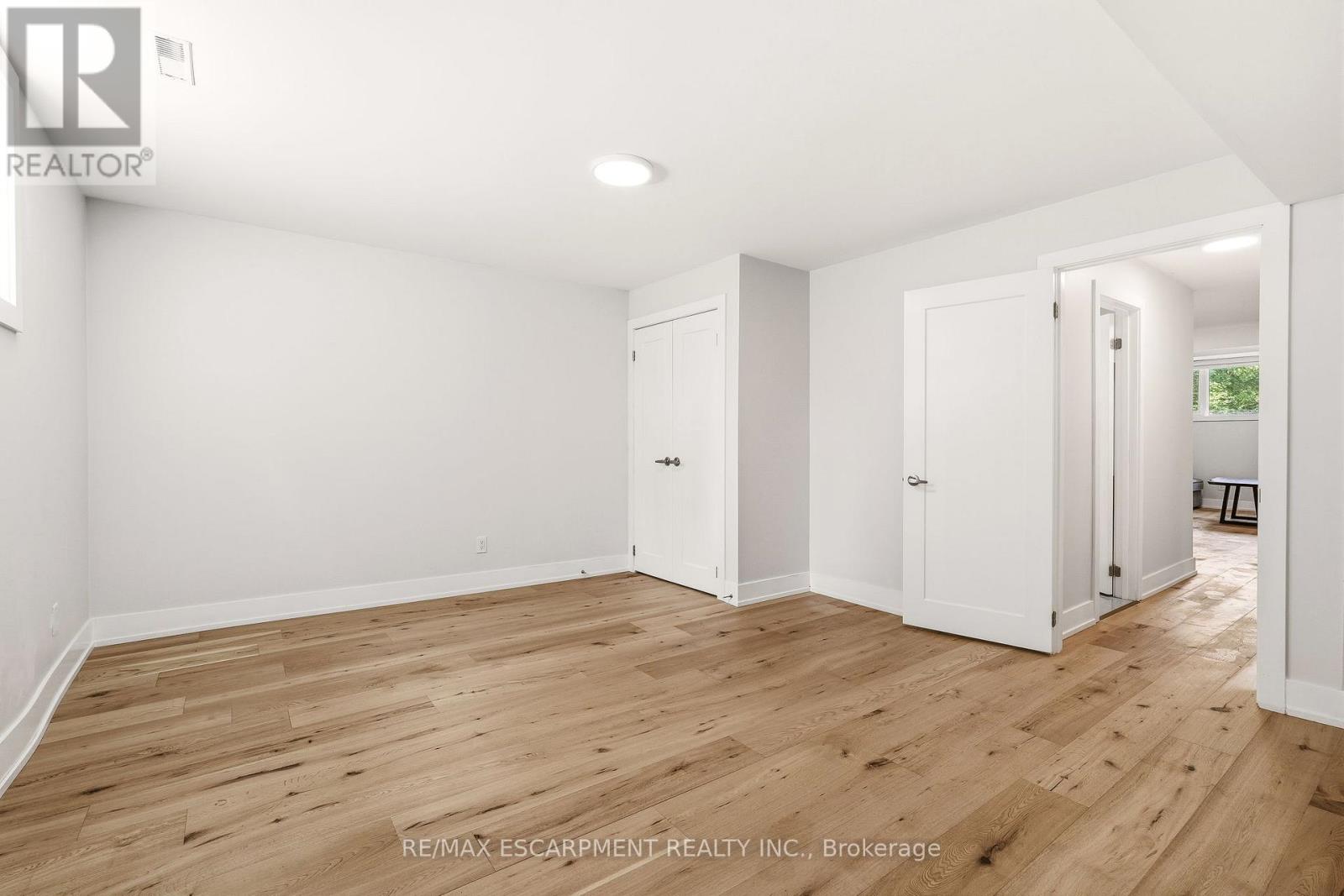 2234 KILBRIDE STREET - 21