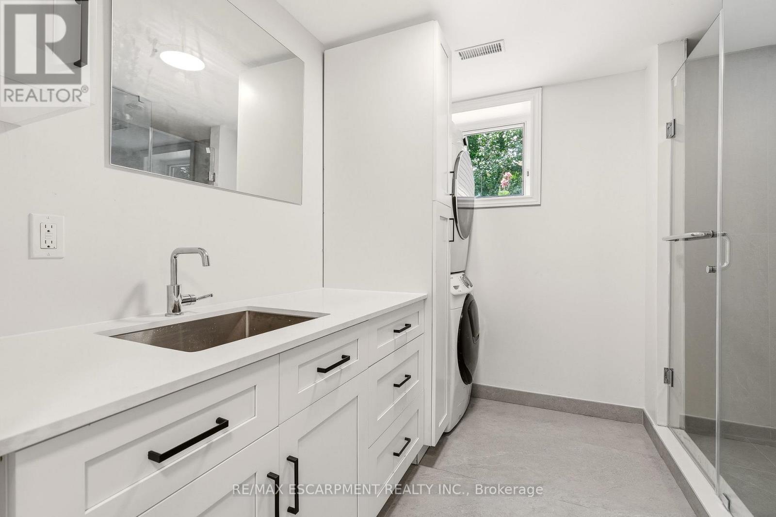 2234 KILBRIDE STREET - 25