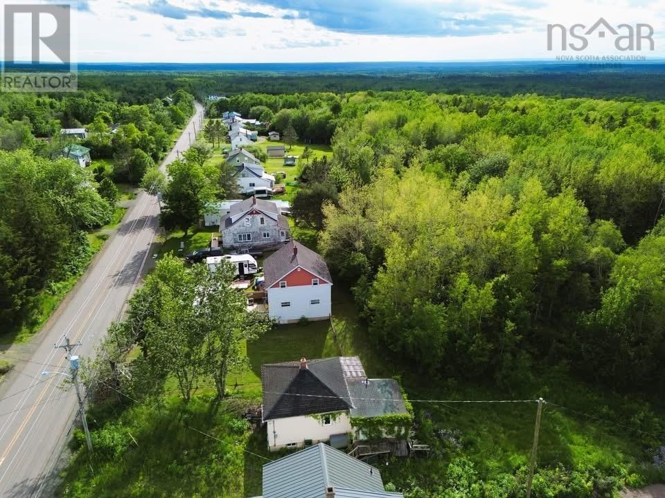 2399 Athol Road - 24