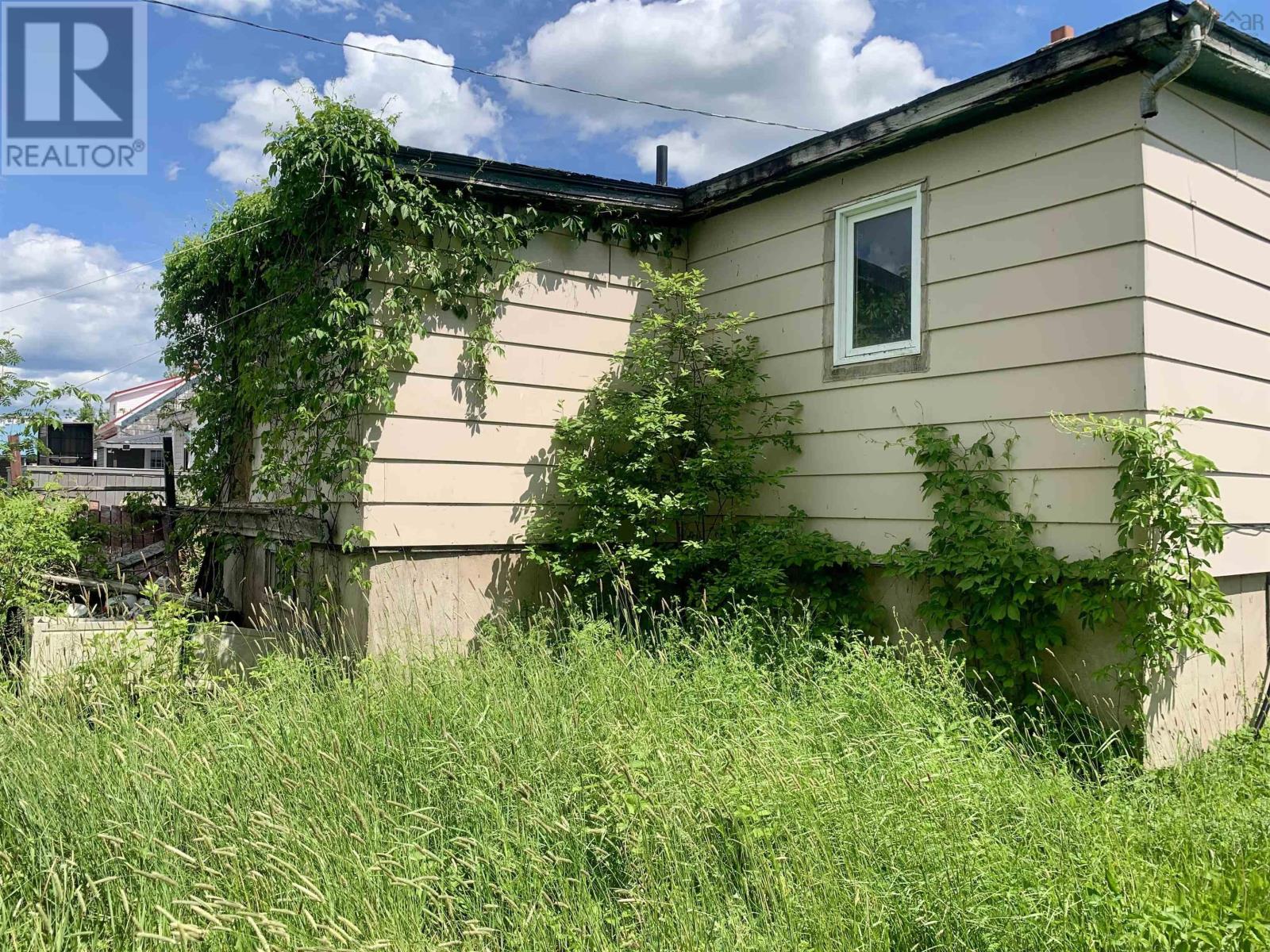 2399 Athol Road - 3
