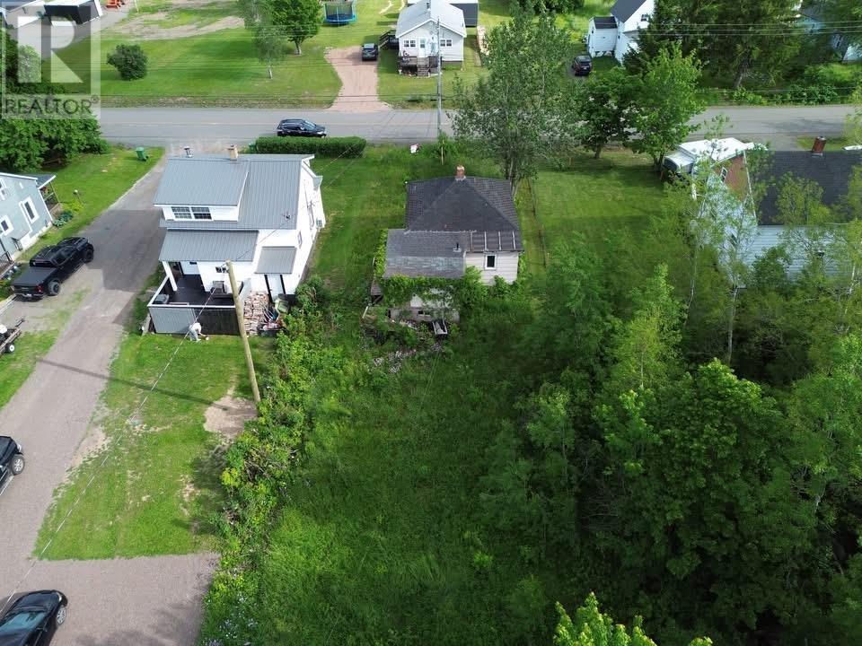 2399 Athol Road - 23