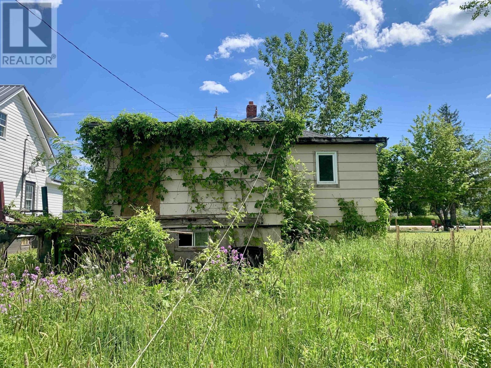 2399 Athol Road - 4
