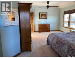 2015 1st Street N, Rockglen, SK S0H3R0 Photo 32