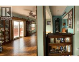 Bonus Room - 2015 1st Street N, Rockglen, SK S0H3R0 Photo 13