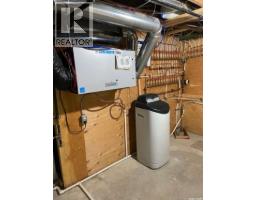 Loft - 2015 1st Street N, Rockglen, SK S0H3R0 Photo 15