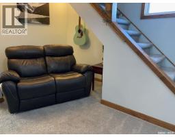 2015 1st Street N, Rockglen, SK S0H3R0 Photo 35