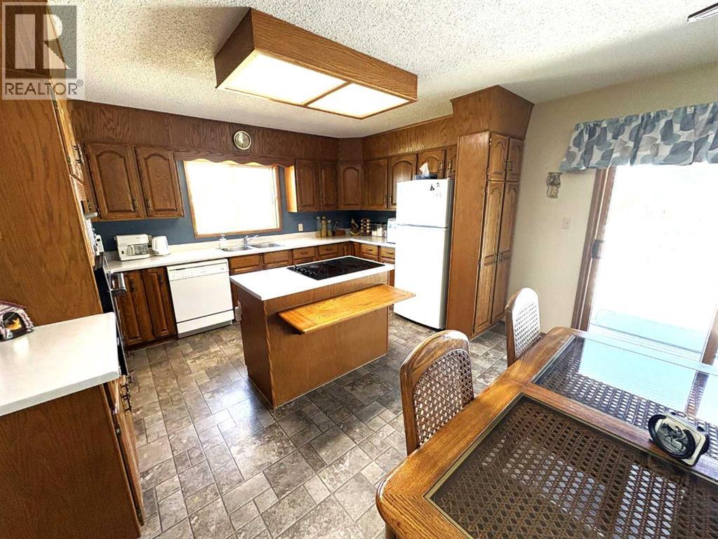 42567 Highway 856 - 27